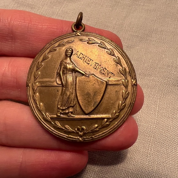 Vintage antique round gold achievement medal pendant shield engraved A. E. Young - Picture 3 of 9